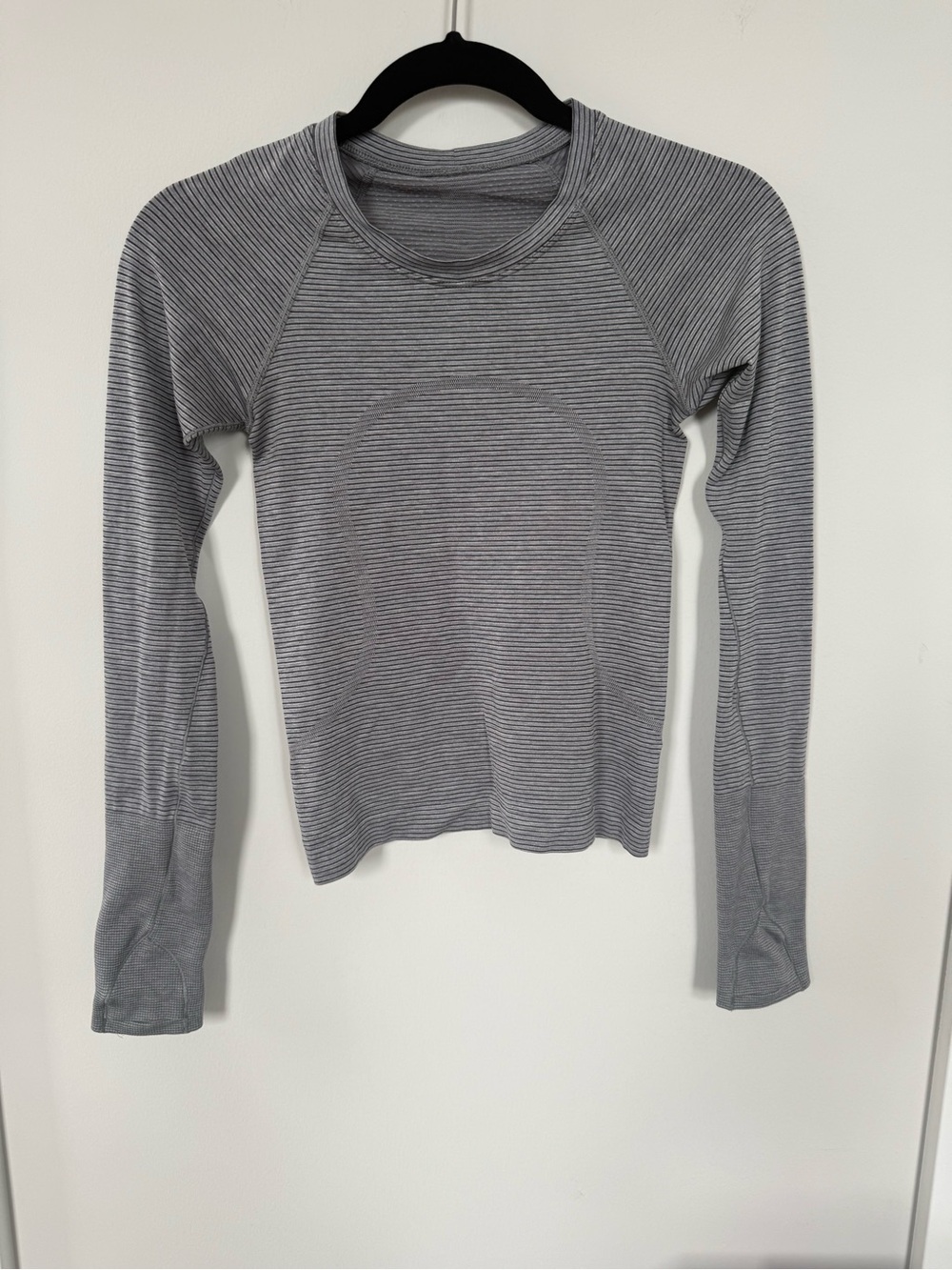lululemon athletica Gray Seamless Long Sleeve Crew